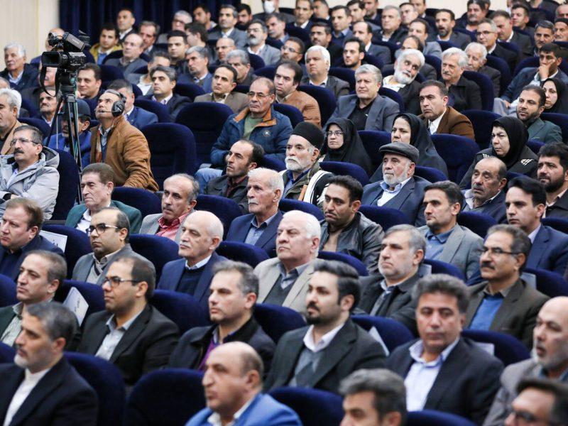 فعالان اقتصادی چهارمحال و بختیاری از رییس جمهور چه خواستند؟