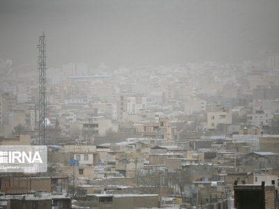 پایداری آلایندهها در همدان/ باد و برف در راه است