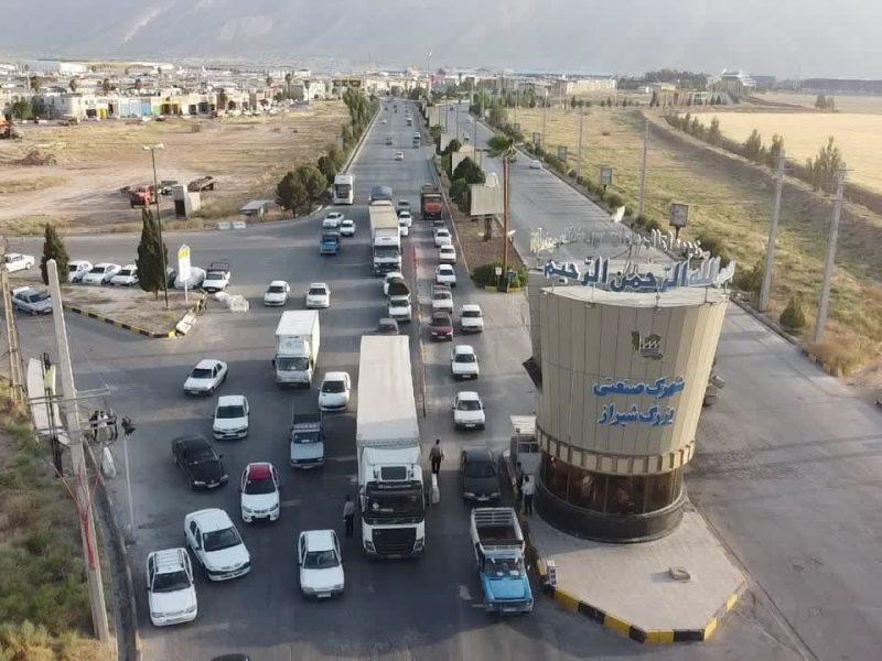 پایش مشکلات تولید در بزرگترین شهرک صنعتی؛ وعده مدیران فارس برای حل پنج مانع سرمایه‌گذاری