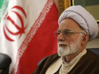 آیتالله دری: ملت ایران تسلیم شیطان بزرگ نمیشود