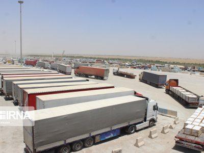 ۱۷۹ میلیون دلار کالا از قم صادر شد