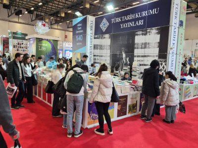 افراد نباید از جایگاه اعتبار کسب کنند/هشدار درباره فعالیت بینالمللی به مدیران نشر