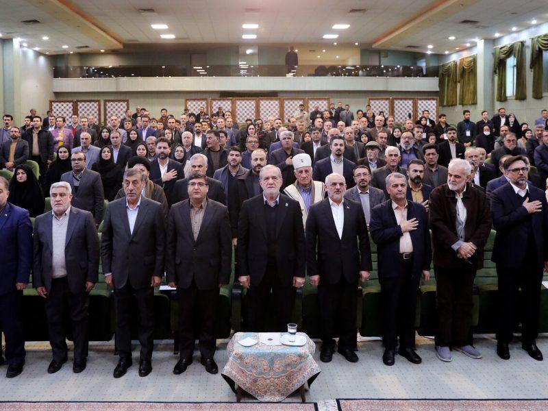 فعالان سیاسی و اجتماعی چهارمحال و بختیاری مطالبات استان را به رییسجمهور اعلام کردند