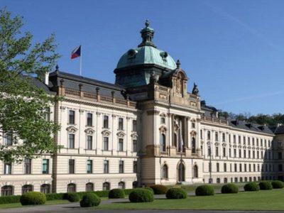 مخالفت رئیس پارلمان جمهوری چک با ارسال سلاح به اوکراین