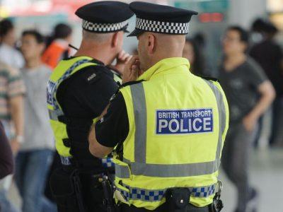 تشدید ناامنی در حملونقل عمومی انگلیس / مسلمانان از ترس توهین تردد خود را محدود کردهاند