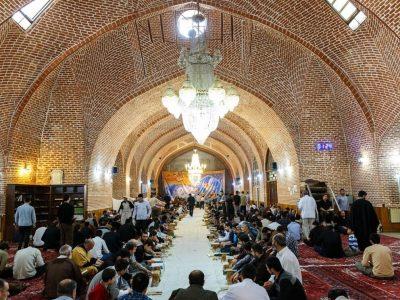 زمزمه عارفانه ۹ هزار معتکف در مساجد اردبیل طنین انداخت