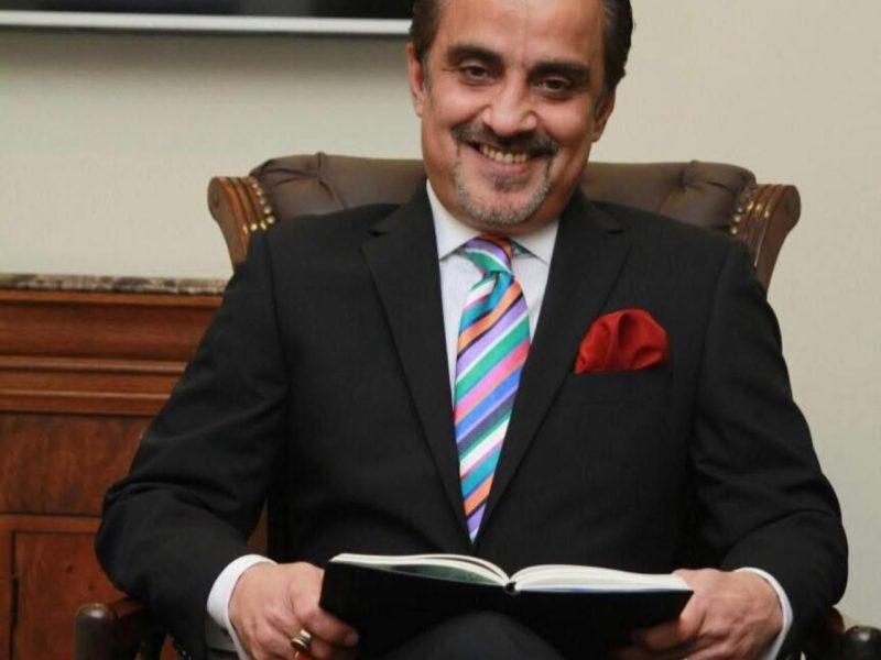 اندیشمند پاکستانی: فشارهای خارجی نتوانست وحدت ایران را متزلزل کند