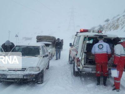 نجات ۲۶ مادر باردار و نوزاد از سوانح جوی/ آماده باش کامل هلال احمر