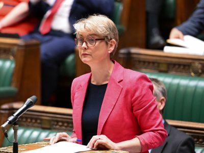 سیاسیکاری به سبک انگلیس/کوپر:اعلام مبنای حقوقی عملیات نظامی در ونزوئلا برعهده واشنگتن است