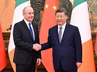 نخستوزیر ایرلند در دیدار با رئیس جمهوری چین خواستار تجارت آزاد با پکن شد