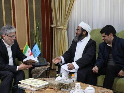 ملاقات وزیر علوم با پدر امیرمحمد خالقی پس از بخشش قاتل