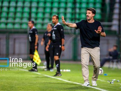 سرمربی ذوبآهن برکنار شد