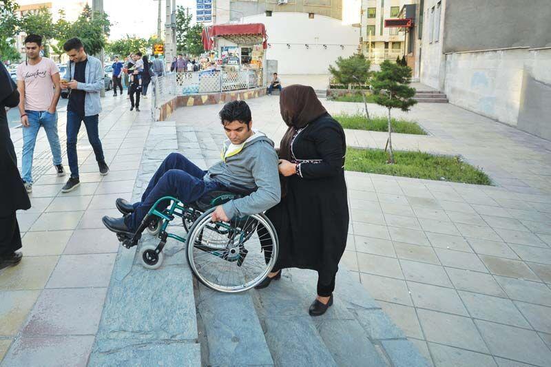 مناسب‌سازی اماکن تاریخی و گردشگری در اولویت میراث فرهنگی فارس