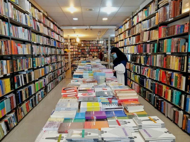 کتابفروشان شیراز: بودجه فرهنگی دستگاه‌ها به سوی خرید کتاب هدایت شود