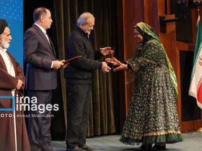 بانویی از عشایر گچساران که با دانش و اراده، محرومیت را به فرصت تبدیل کرد