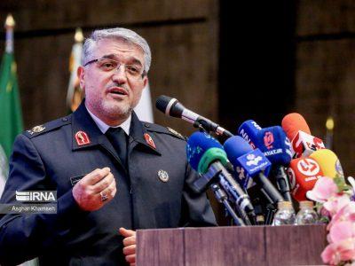 سردار حسینی: منافاتی بین اقتدار و مردمداری پلیس در کشور وجود ندارد