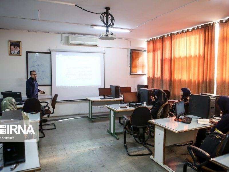 سرفصل‌های آموزش عالی باید متناسب با نیاز نسل جدید به‌روزرسانی شود
