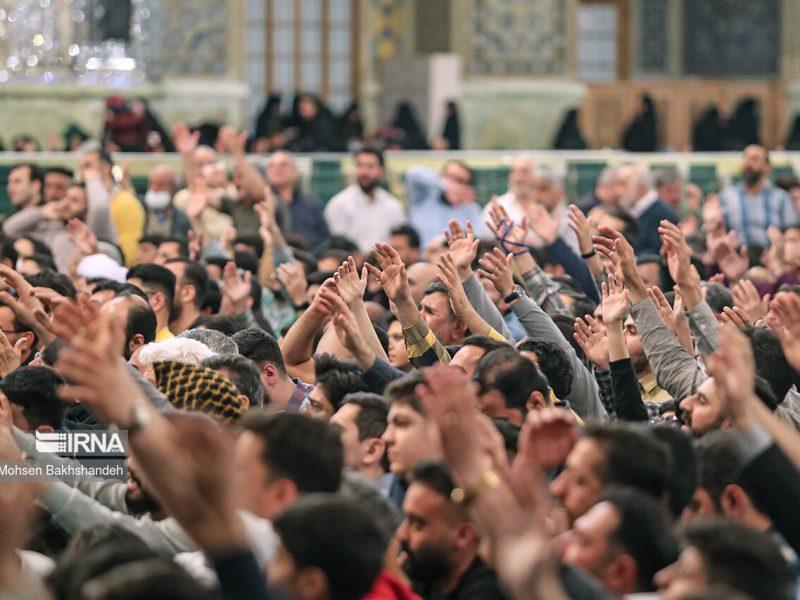 خداوند با چه کسانی انس می‌گیرد؟
