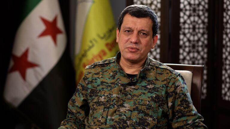 فرمانده شبه‌نظامیان قسد سوریه: «حکمرانی محلیِ غیرمتمرکز، تحت هر نامی» می خواهیم