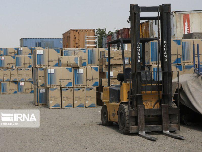 ۹۱۷ میلیارد ریال کالای قاچاق در قم کشف شد