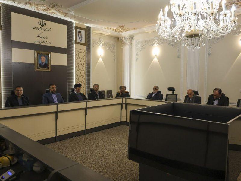 تاکید استاندار فارس بر هم‌افزایی دولت و مجلس برای پیشبرد طرح اقتصادی دولت