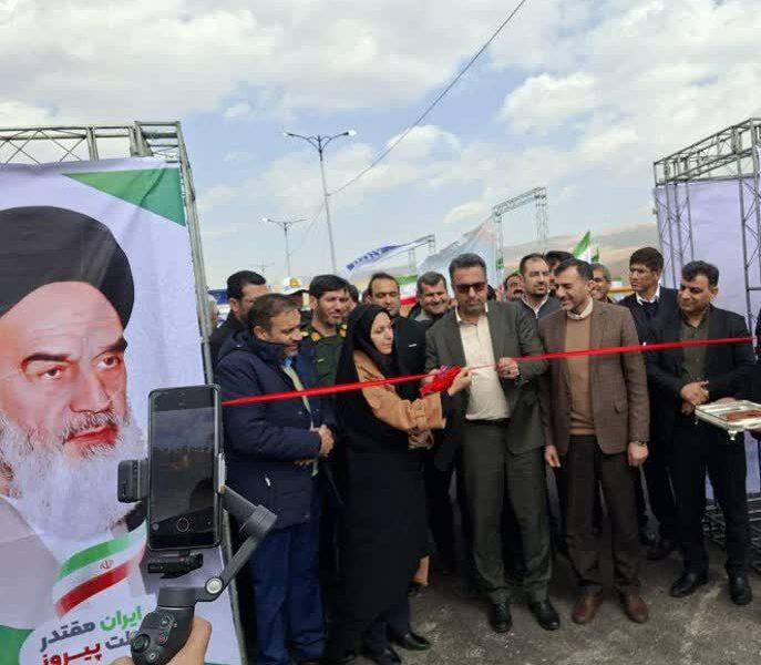 پروژه تقاطع غیرهمسطح مومن‌آباد سروستان با حضور مسئولان استانی افتتاح شد