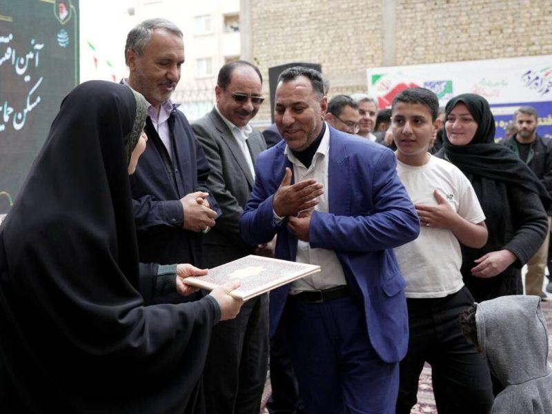 واگذاری زمین به ۲۲۰۰ خانوار متقاضی طرح جوانی جمعیت استان فارس