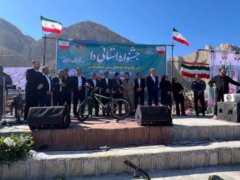 جشنواره استانی بومی و محلی “دا ” در رود فاریاب دشتستان برگزار شد