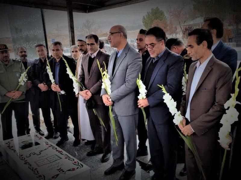 استاندار کرمانشاه: ملت ایران همواره قدردان فداکاری شهداست