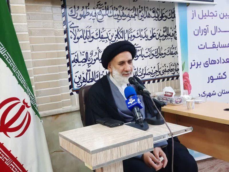 امام جمعه شهرکرد: ماندگاری نیروهای ورزشی، عامل جهش ورزش استان است