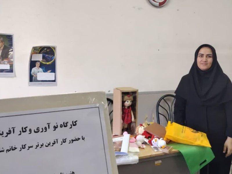 «اقتصاد مقاومتی» در دستان بانوی بشرویه‌ای: از قلاب‌بافی تا توانمندسازی زنان