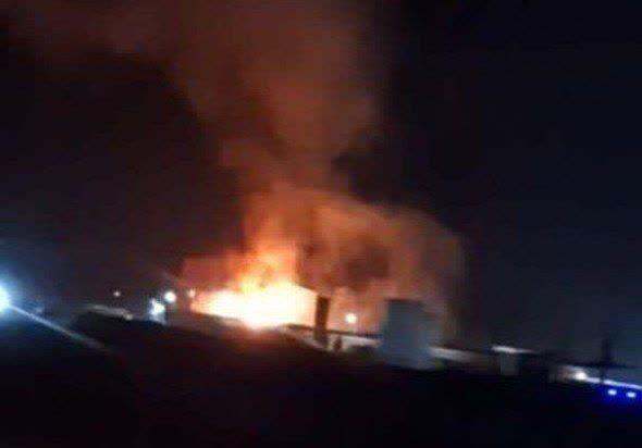 آتش‌سوزی کارخانه کاشی و سرامیک ابرکوه یزد مهار شد