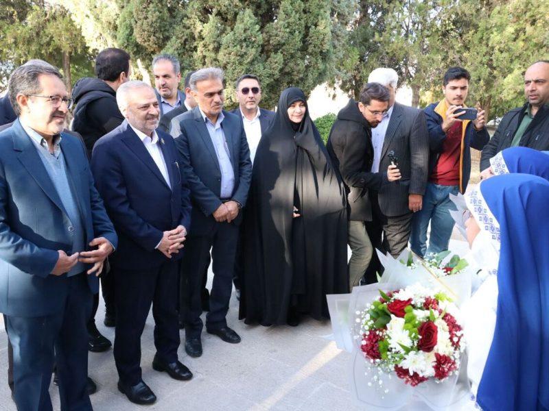 وزیر آموزش و پرورش وارد شیراز شد
