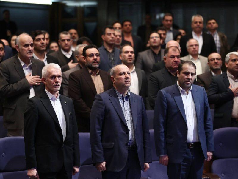 اسبقیان: وزارت ورزش با ورزشکاران دو و میدانی برخورد می‌کند/ فولادگر رد صلاحیت نشده است