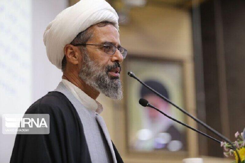 امام جمعه بجنورد: انسجام ملی سپر دفاعی ایران در برابر دشمن است