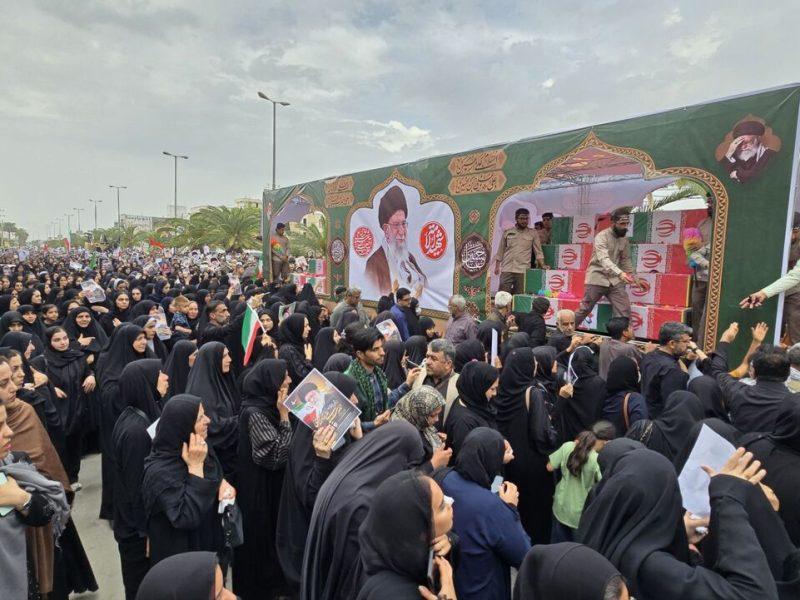 پیکر ۲۱ شهید غیرنظامی در لامرد فارس تشییع شد