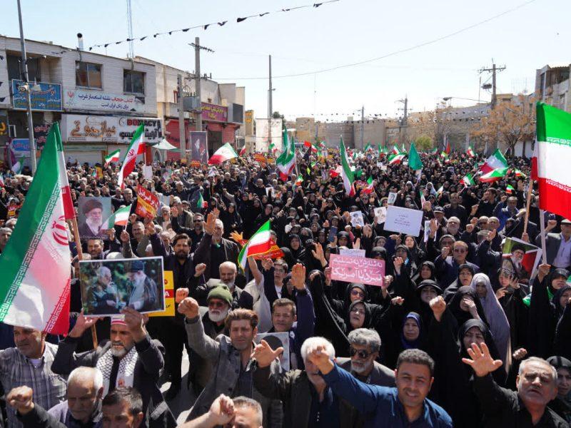 شیراز در نخستین جمعه بی‌امام؛ ما را از رفتن جان نترسانید