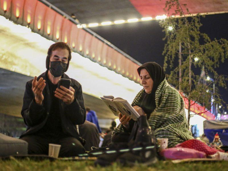 فیلم | شیراز در شب قدر؛ تلفیق حماسه و نیایش در خیابان‌های شهر