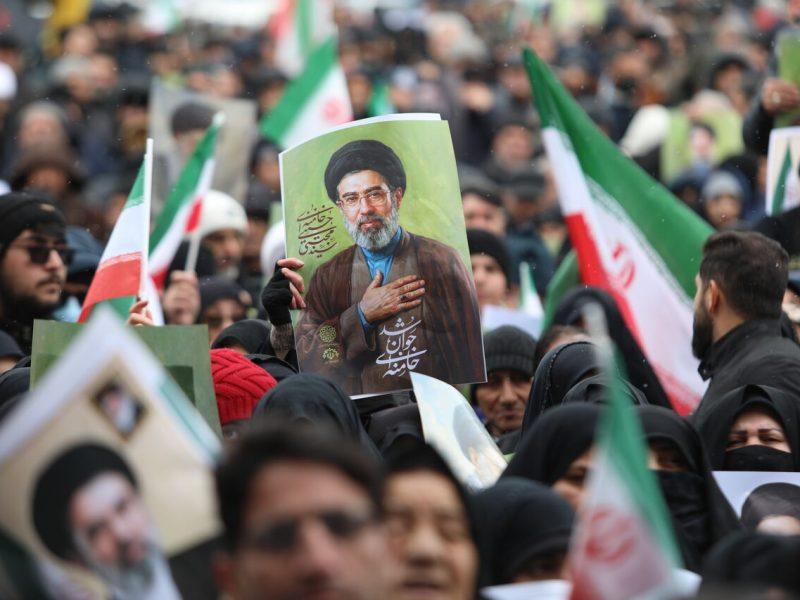 انتخاب رهبر جدید انقلاب، جلوهای از ظرفیتهای نهادی نظام بود