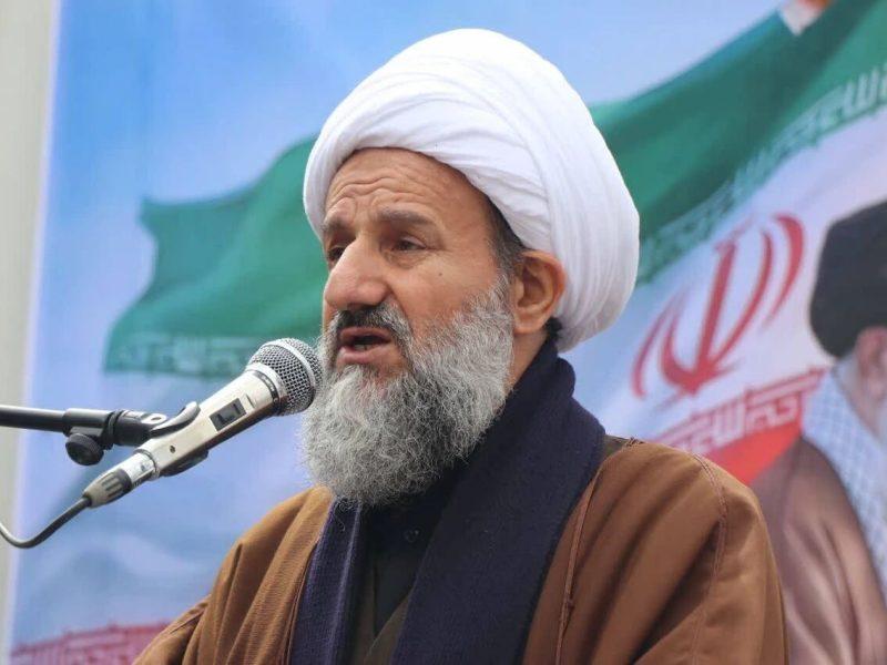 امام جمعه قرچک: ایران، منطقه را از وجود نیروهای آمریکایی پاک می‌کند