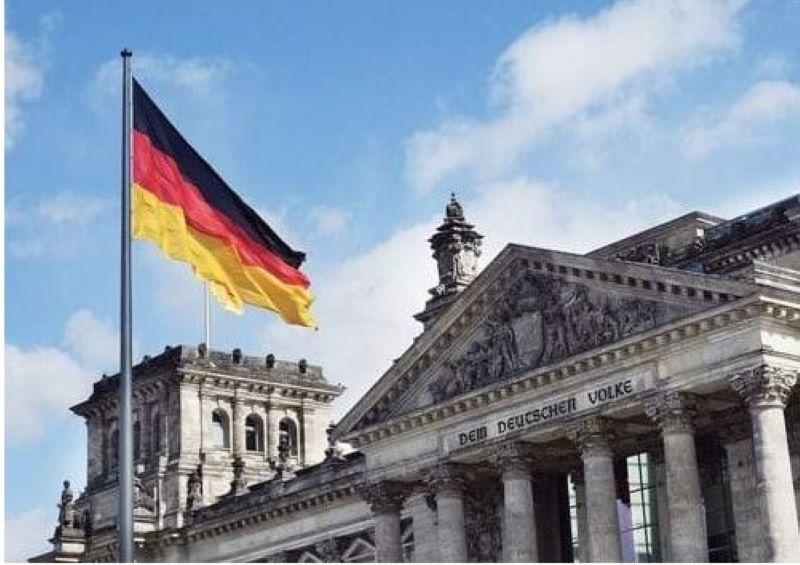 انتقاد ۹۰ محقق آلمانی از سیاست دولت برلین در قبال جنگ ایران