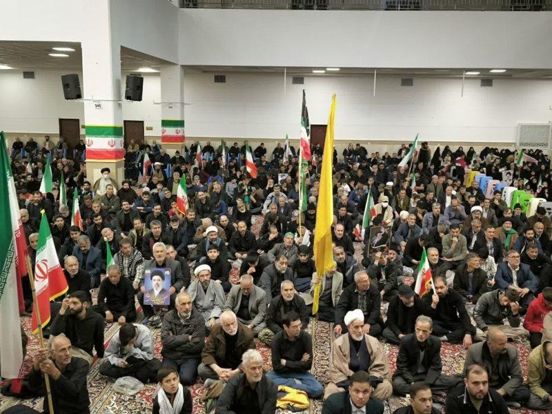 فیلم| قدرشناسی گنابادی‌ها از دلاورمردان مدافع وطن در بیست و هفتمین شب حضور