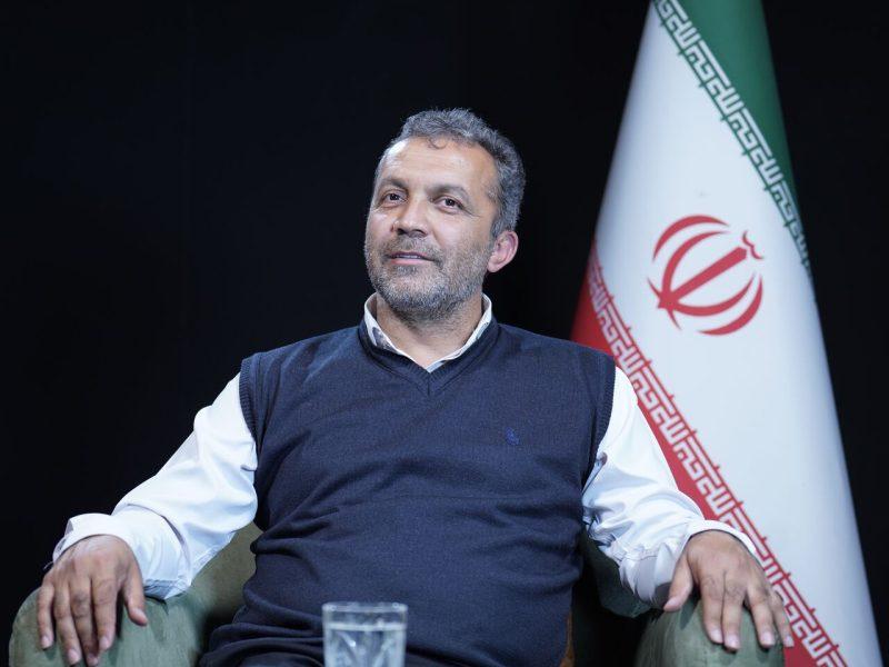 فروردین: بازسازی ورزشگاه آزادی تا پایان مرداد به اتمام می‌رسد/ از تیم ملی حمایت می‌کنیم