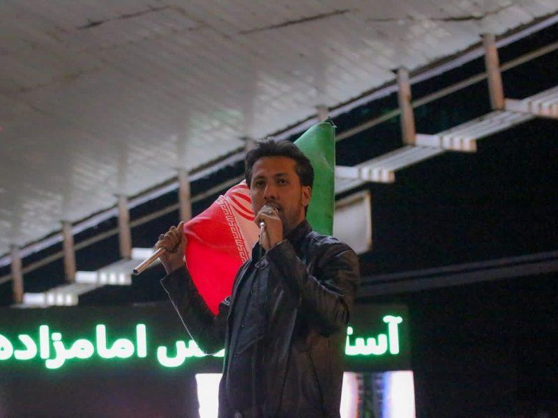 سلاحم صداست و میدانم خیابان