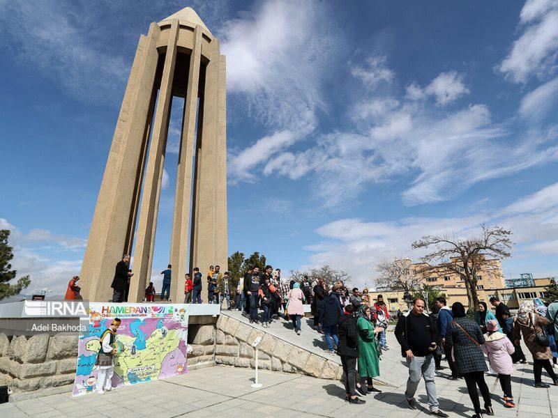 آرامگاه بوعلی در صدر بازدید گردشگران ورودی به همدان