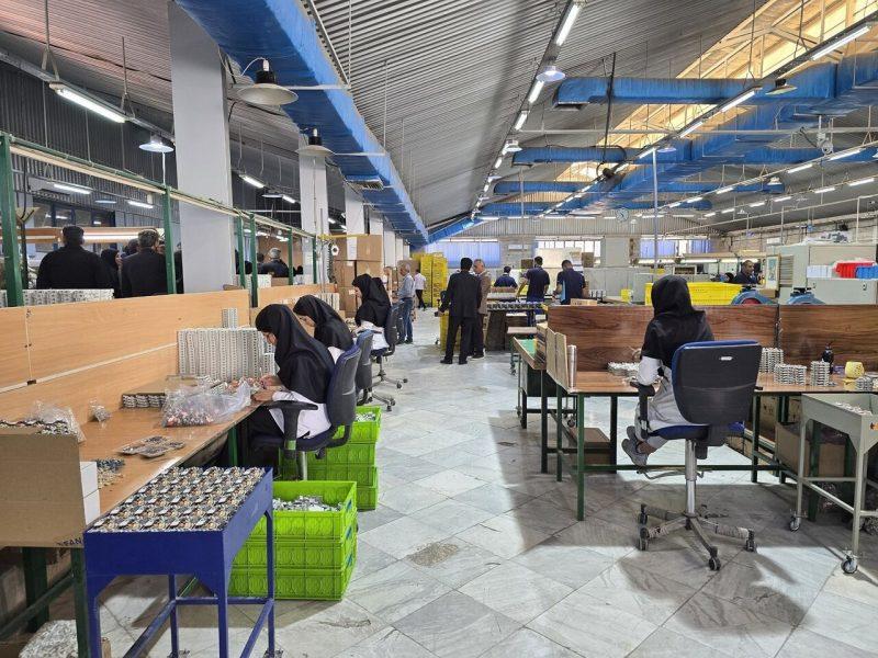 استاندار کرمانشاه: از واحدهای تولیدی حمایت همه جانبه می‌کنیم