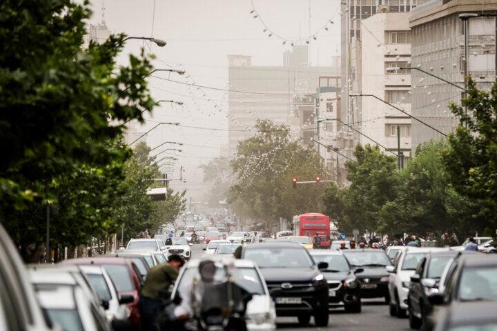 تداوم وزش باد همراه با خیزش خاک در تهران