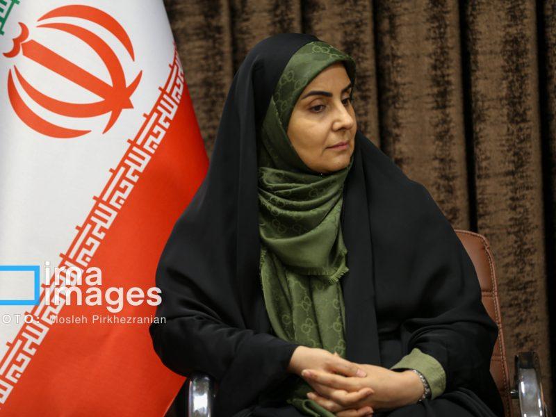 تأکید وزیر راه و شهرسازی بر اولویت تقویت زیرساخت و تجهیز ناوگان حملونقل ریلی