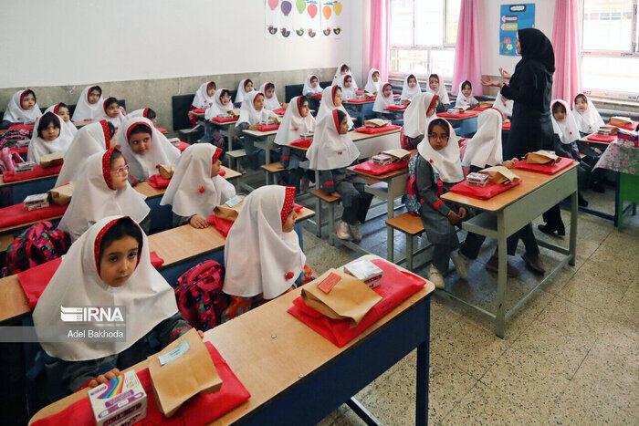 آغاز ثبت‌نام یک میلیون و ۱۸۷ هزار دانش‌آموز کلاس اولی