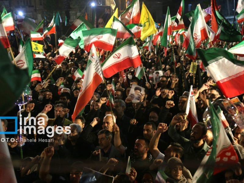 نماینده اهل سنت مجلس خبرگان: حضور در خیابان‌، نشانه رضایت مردم از انقلاب است